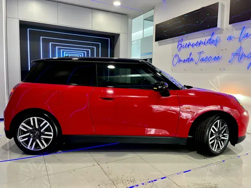 Mini Cooper 2024