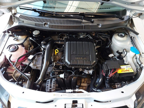Volkswagen Voyage 1.0 12V MPI TOTAL