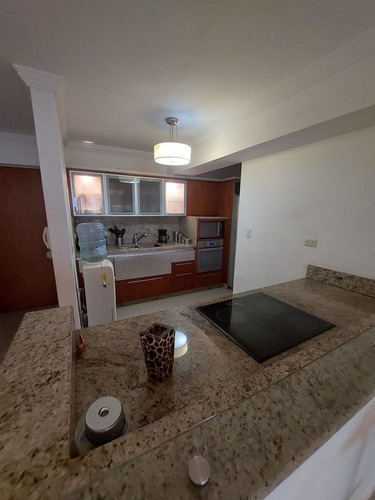 Imagen 2 de 11 de Naguanagua, Res. Las Brisas, 3 Habitaciones, 2 Baños, 2 P/e