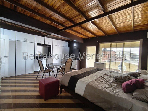 Casa En Alquiler En Mantuana Turmero 25-17350 Dt