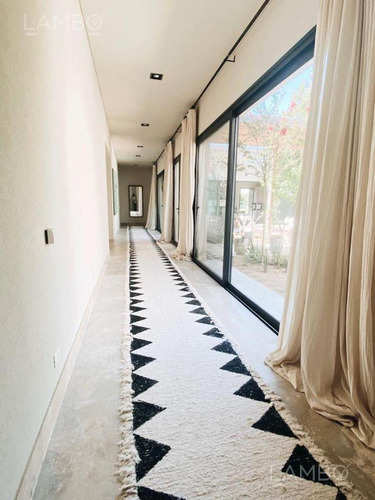 Imagen 10 de 21 de Venta- Casa- Pilar- Pilara- La Volanta