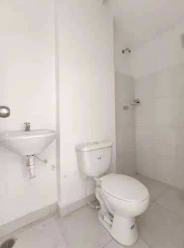 Local En Arriendo En Quinta Oriental. Cod A25006
