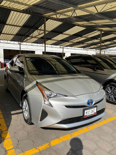 Imagen 3 de 12 de Toyota Prius 2016 1.8 Base Cvt