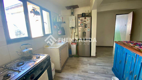 Venta Casa Esquina De 2 Pisos Y Mini Dpto En Cerro Navia