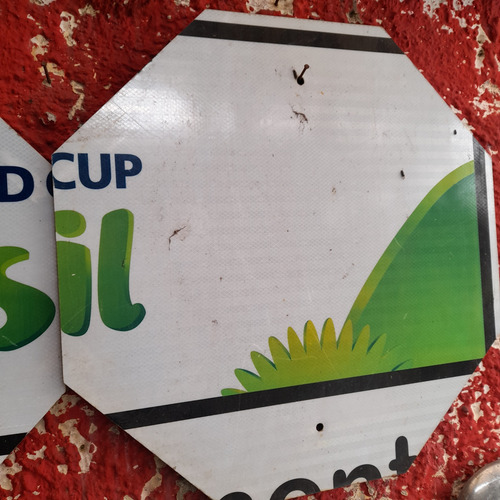Imagem 3 de 5 de Copa Do Mundo Brasil 2014 Placas Originais Metal 60 Cm Cada