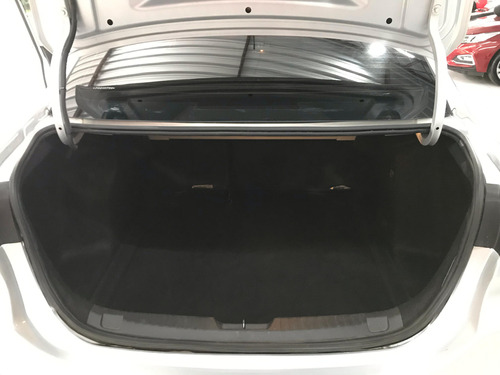 Chevrolet Onix ONIX SEDAN PLUS LT 1.0 12V FLEX 4P MEC.