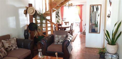 Casa En Venta De 2 Dorm. En Talca