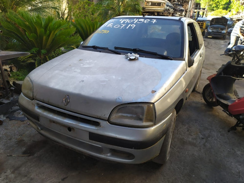 Renault Clio 1.0 8v 1998 Sucata Somente Peças