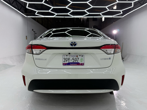 Toyota Corolla 1.8 Hybrid At