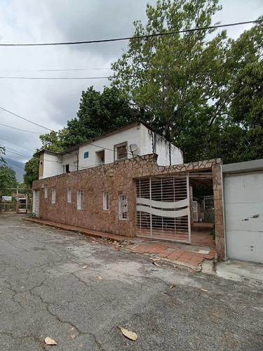 Se Ofrece En Venta Casa En El Limón Vía Ocumare 