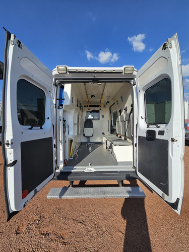 Ambulancias De Traslado Tipo 1 Ram Promaster Modelos 2018