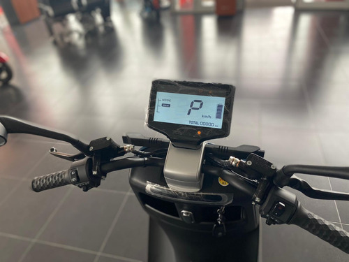 Imagen 5 de 21 de Moto Eléctrica Yadea- Modelo G5, 50 Km. Autonomía !