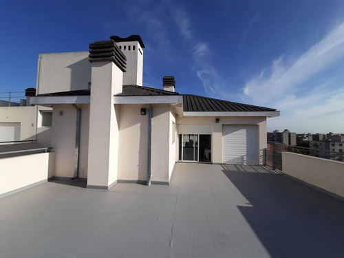 Excelente Departamento 3 Ambientes Con Cochera En Morón Sur