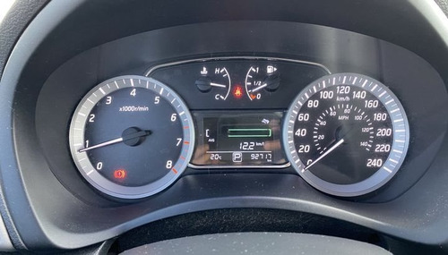 Nissan Sentra Advance Cvt 1.8 2014