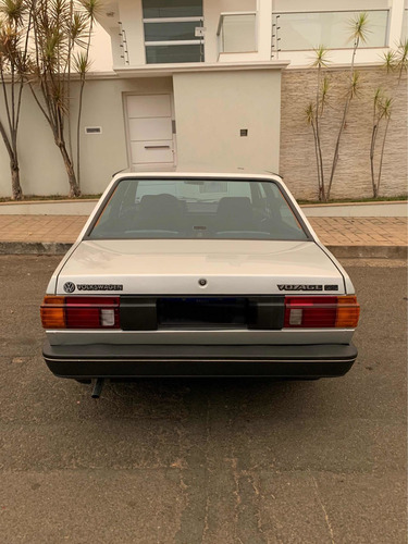 Imagem 6 de 15 de Volkswagen Voyage Gl 1989 - Placa Preta