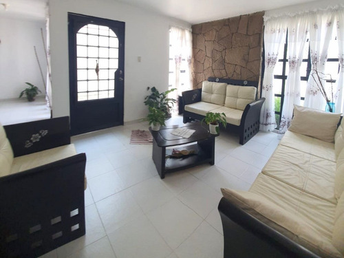 Casa En Venta En Valle Dorado, Tlalnepantla De Baz