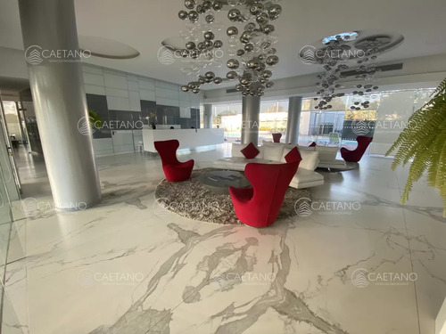 Venta Apartamento 3 Dormitorios. Playa Mansa, Punta Del Este