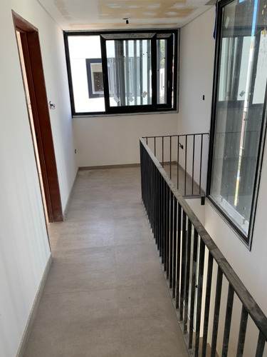 Imagen 7 de 15 de Dúplex A Estrenar En Calle 505 Entre 30 Y 31