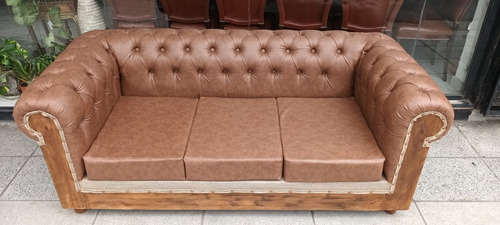 Sillón Chesterfield Modelo Constructor En Talampaya Suela (Usado)