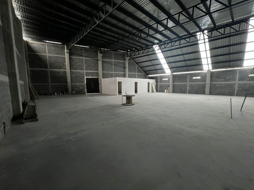 ¡bodega Nueva Con Terreno En Zona De Alta Plusvalía!