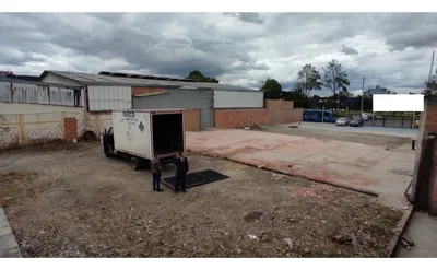 Lote y casalote en venta