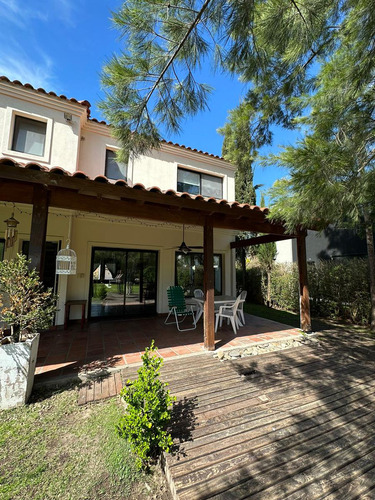 Alquiler Temporal - Casa En Sausalito - Bayugar Negocios Inmobiliarios