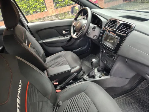 Renault Stepway 1.6 Trek Intens
