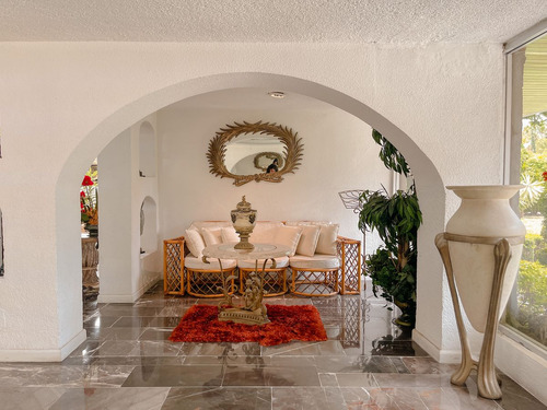 Venta De Casa En Villa Satelite La Calera