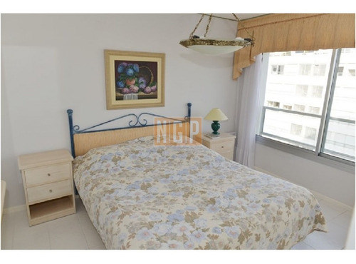 Imagen 21 de 25 de Apartamento En Mansa, 3 Dormitorios