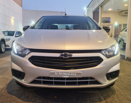 Imagen 12 de 21 de Nuevo Chevrolet Onix Joy Plus Prisma Black 0km 2023 Smt6