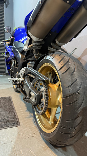 Yamaha-r1