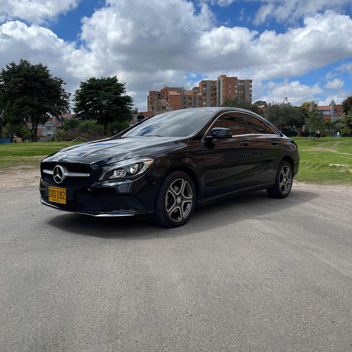 Mercedes-Benz Clase CLA 1.6 Essential