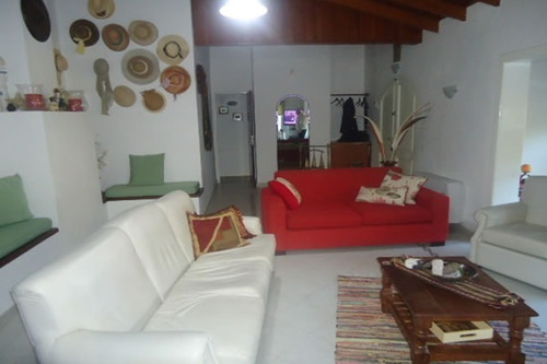 Imagen 7 de 30 de Excelente Propiedad Construida Sobre Un Lote De 1500m2 Cuenta Con Todos Los Servicios