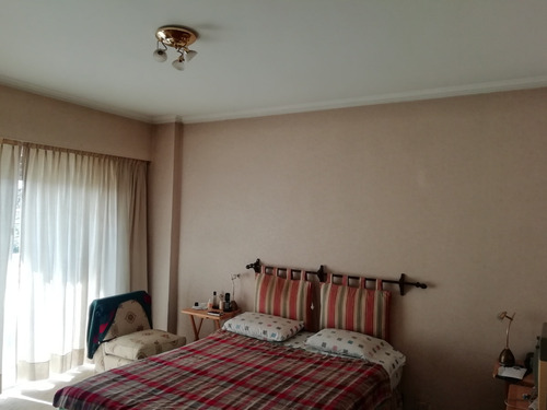 Venta Departamento 4 Ambientes, Piso Completo, 1 Cochera + Baulera. Figueroa Alcorta 3073.