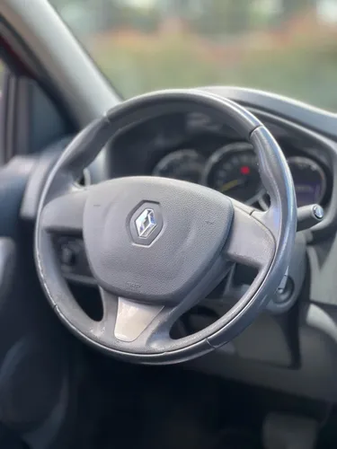Renault Logan 1.6 Privilege / Intens