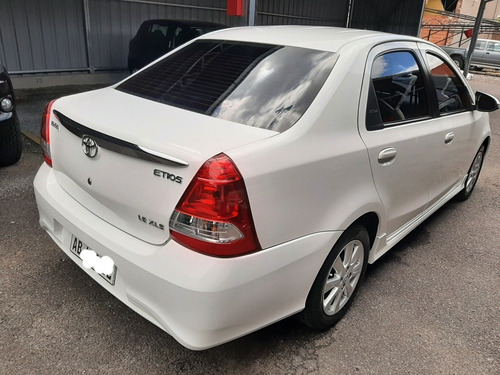 Toyota Etios 1.5 Sedan Xls 2017