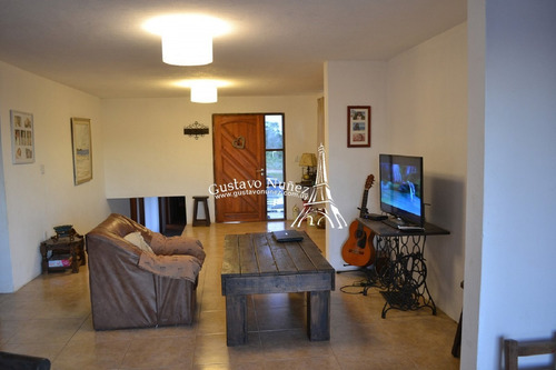 - Ref: 2676