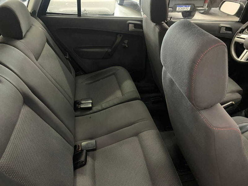 Imagem 11 de 15 de Volkswagen Parati Surf 1.6 4p 2009