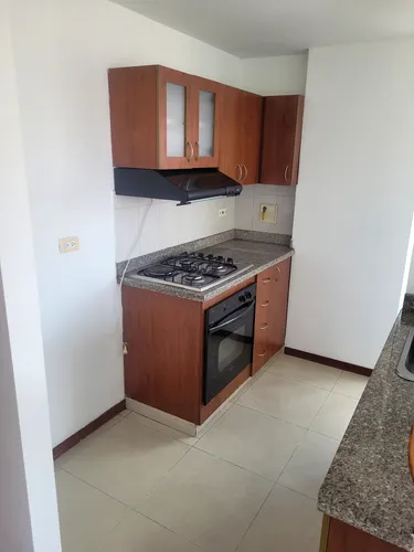 Alquiler Aparta Estudio Loma Lalinde