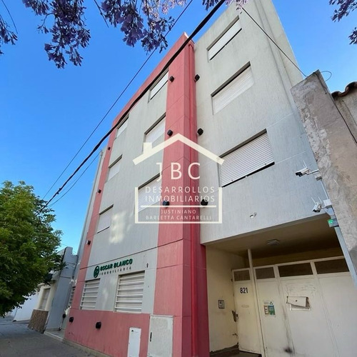 Venta, Departamento De Un Dormitorio Con Cochera, Saavedra 821, Bahia Blanca.