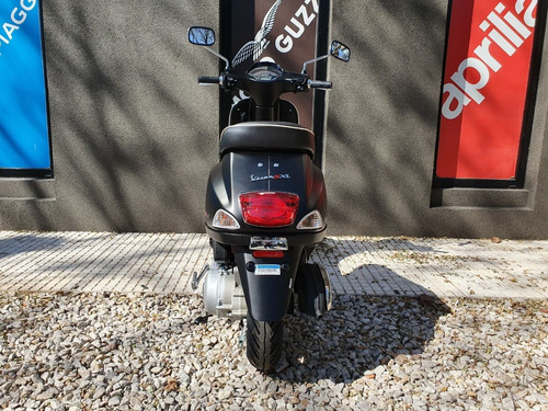 Imagen 7 de 16 de Scooter Vespa Sxl 150 Negra Mate 0km Concesionario Oficial