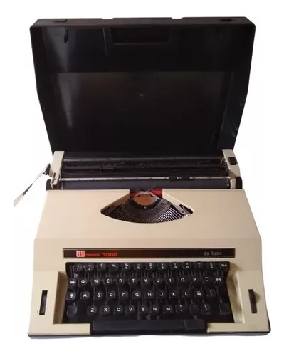 Máquina De Escribir Marca Madosa 7000 De Luxe