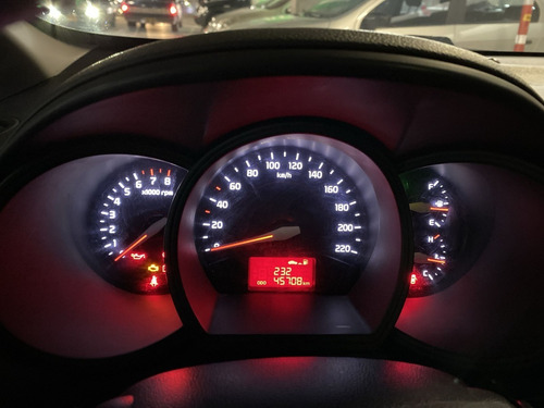 Imagen 14 de 23 de Kia Rio Summa