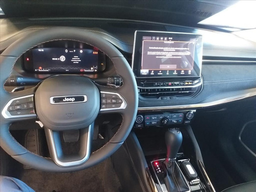 Imagem 13 de 15 de Commander 1.3 T270 Turbo Flex Limited At6