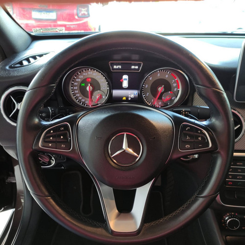 Imagem 8 de 11 de Mercedes-benz Gla 200 1.6 Cgi Style 16v Turbo Flex 4p