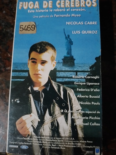 Película Original En Vhs Fuga De Cerebros