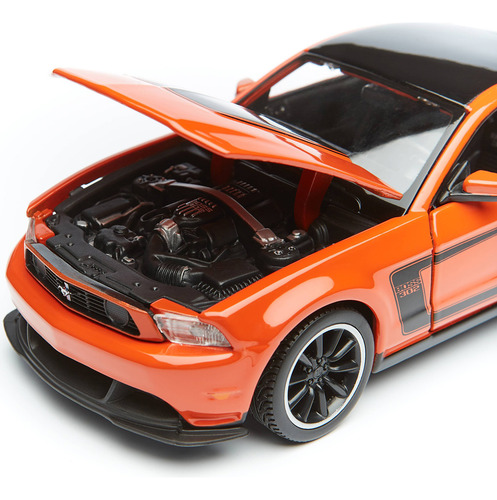 Miniatura 2012 Ford Mustang Boss 302 Escala 1:24 Maisto