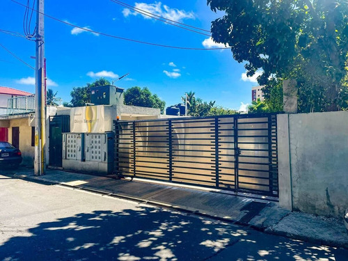 Apartamento En Venta En Santo Domingo Este De 3 Habitaciones.