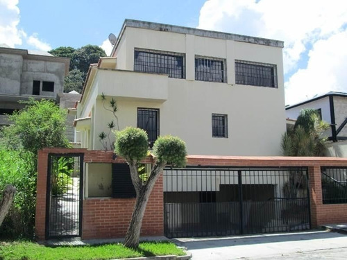 Casa Para Venta En Macaracuay 23-17915