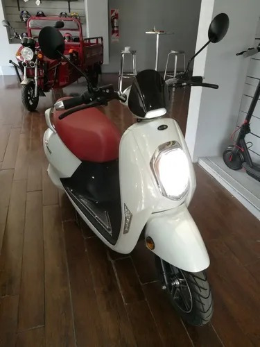Imagen 11 de 16 de Sunra Moto Electrica Grace 800w Bateria De Litio 0km Y